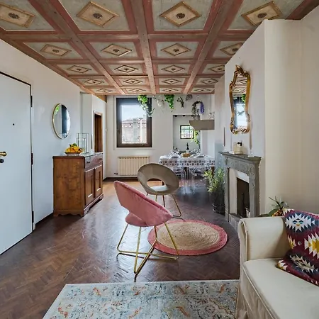 Charming Apartments: Historic Attic In Center Apartment